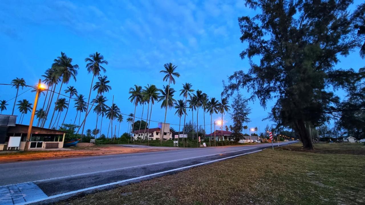 Hotel Rumah Tamu Tepi Pantai à Dungun Extérieur photo